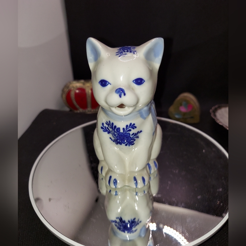 Vintage Sweet Cat Kitten Creamer Pitcher Vase Gravy Boat JSNY Tawain Tea Party